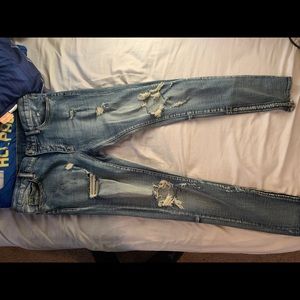 MNML Like New Size 33 Jeans